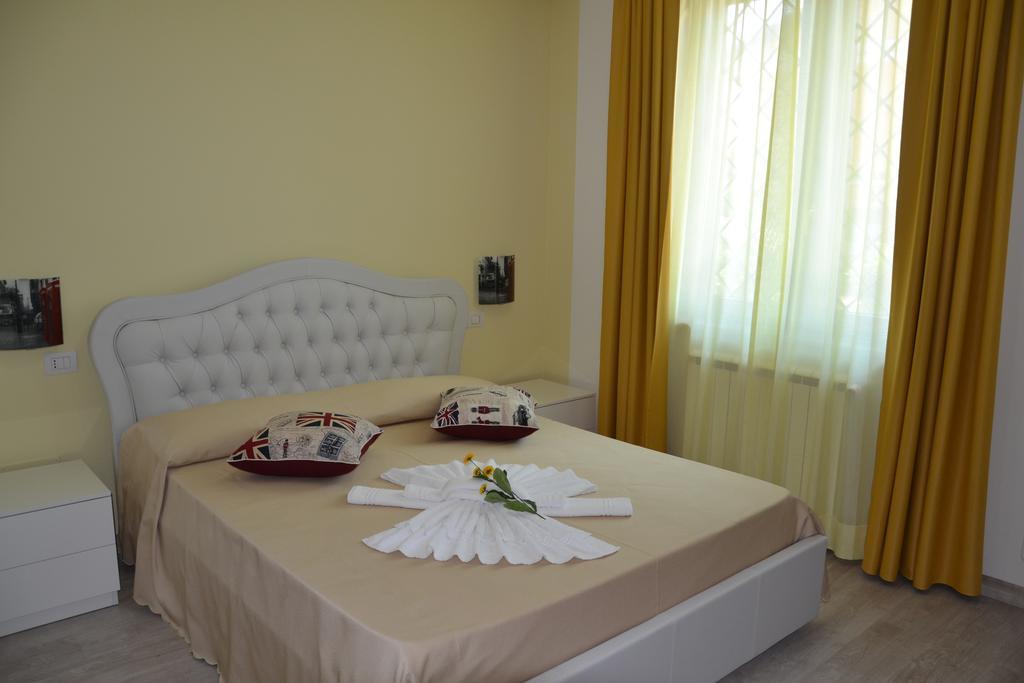 فيوميتشينو Fly In The World B&B الغرفة الصورة