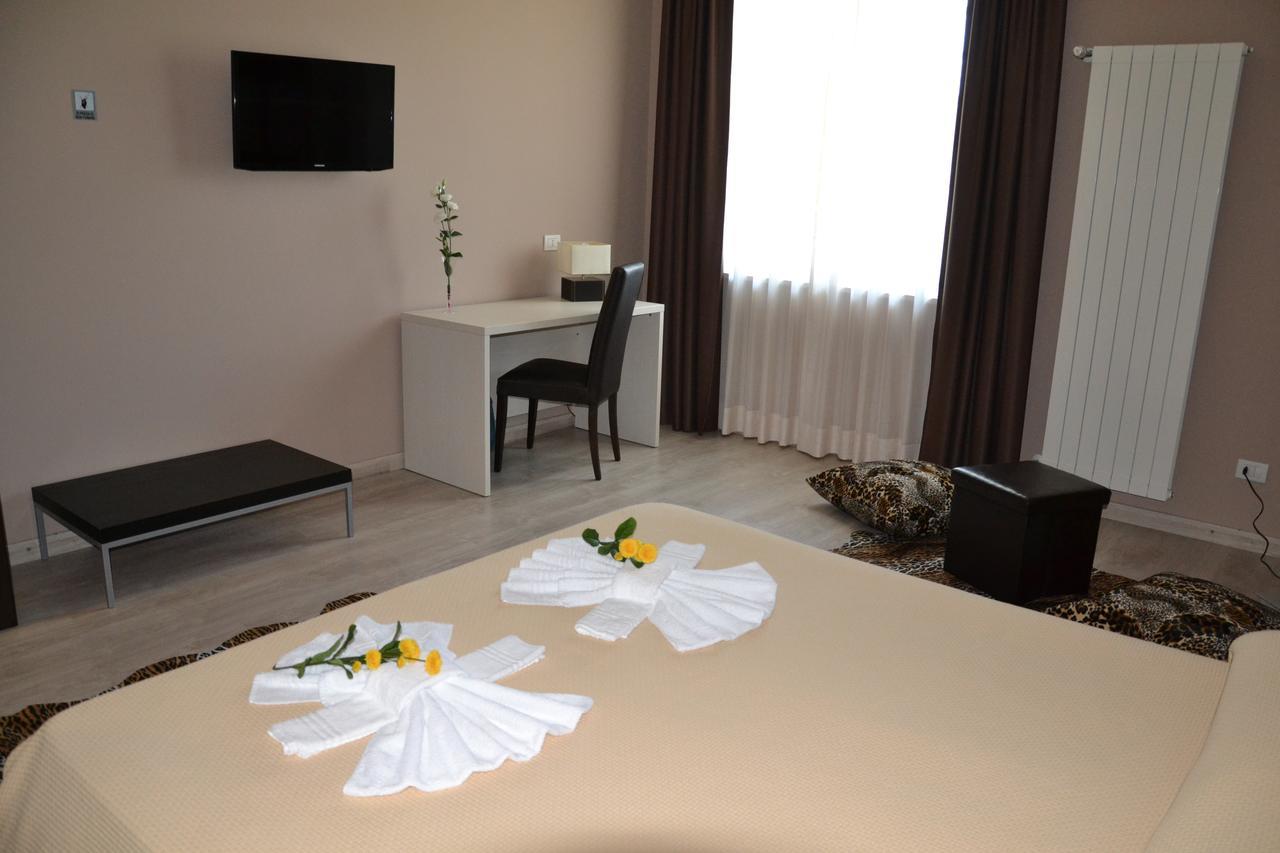 فيوميتشينو Fly In The World B&B المظهر الخارجي الصورة
