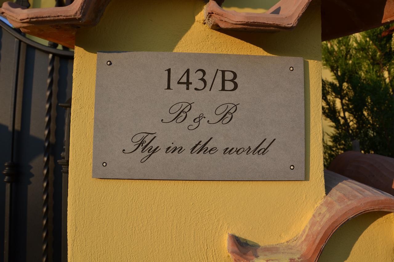 فيوميتشينو Fly In The World B&B المظهر الخارجي الصورة